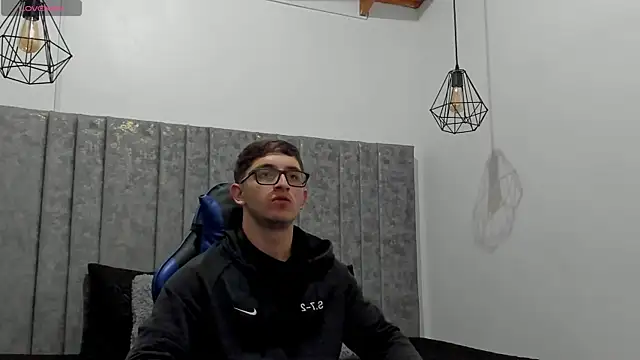 Calvin Hunter online show from 22, 4, 2026