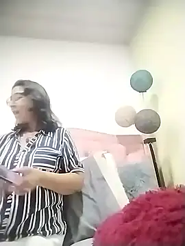 RosseLaure online show from 3, 2, 2026