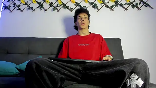 Maxxx bigcockx online show from 13, 3, 2026