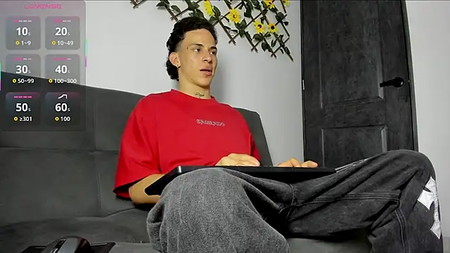 Maxxx bigcockx online show from 13, 4, 2026