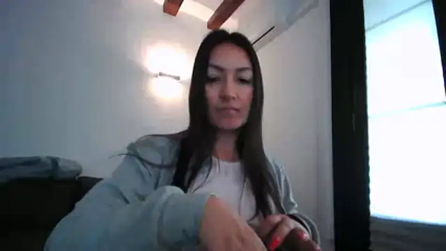 Yulian Milf online show from 12, 3, 2026