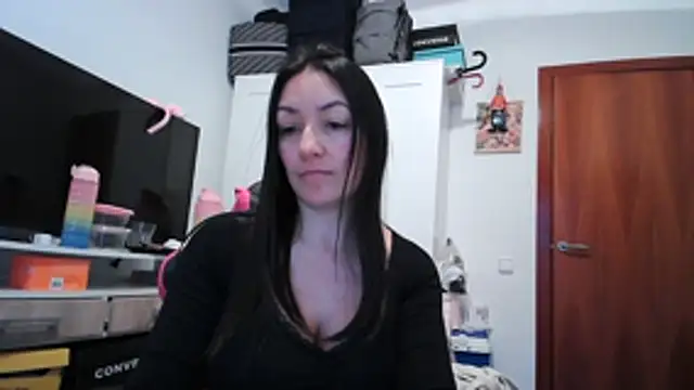 Yulian Milf online show from 9, 2, 2026