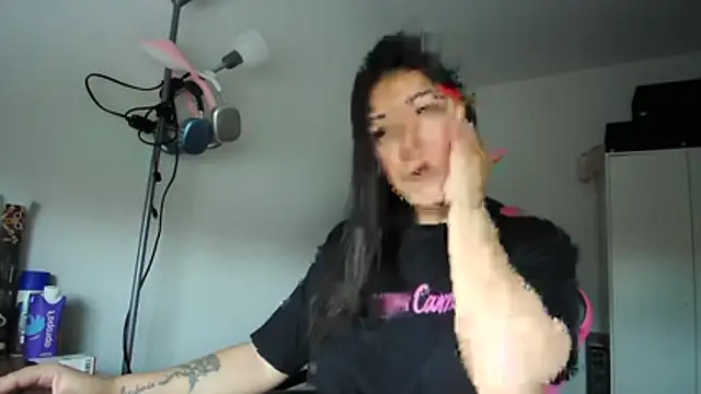 Yulian Milf online show from 25, 2, 2026