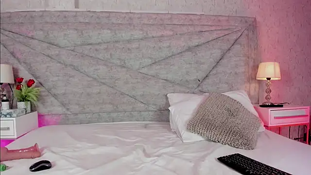 RousSweet- online show from 28, 2, 2026