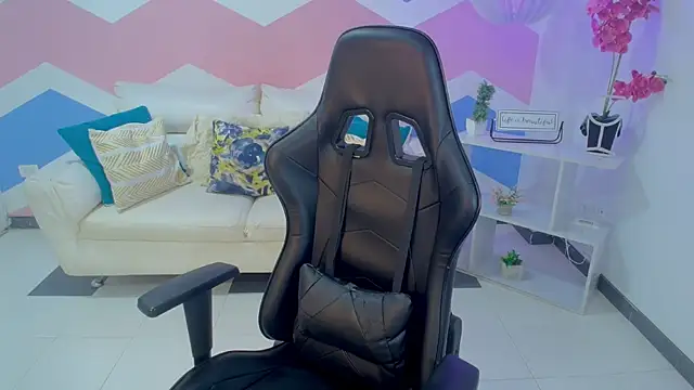 mayli marie online show from 31, 3, 2026