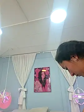 Dany Moon  online show from 4, 3, 2026