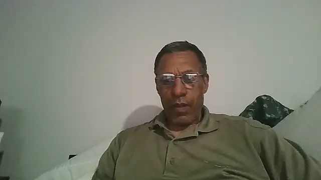 swimmer2496 online show from 20, 4, 2026