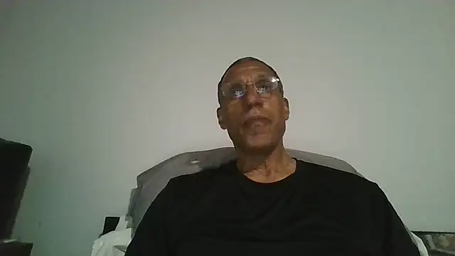 Snapshot of swimmer2496 chatting on 6, 6, 2026 swimmer2496 online show from 6, 6, 2026