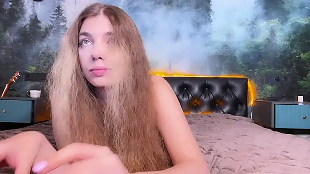 Snapshot of Eva_StarXXXX chatting on 12, 10, 2025 Eva StarXXXX online show from 12, 10, 2025