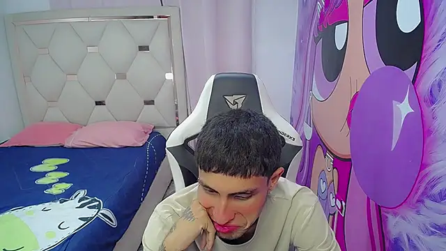 Akyra latinn online show from 12, 2, 2026