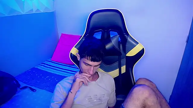 Akyra latinn online show from 21, 2, 2026