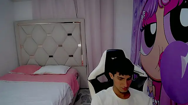 Akyra latinn online show from 4, 2, 2026