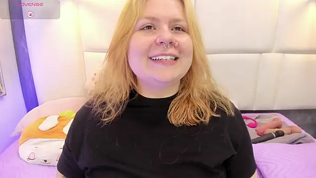 Snapshot of Martina_armos chatting on 12, 5, 2026 Martina armos online show from 12, 5, 2026