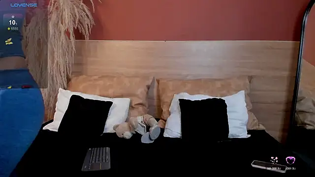 scarlett25   online show from 22, 2, 2026