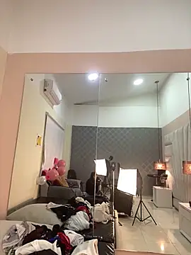 JuliaaVega online show from 12, 2, 2026