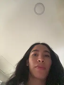 JuliaaVega online show from 14, 4, 2026