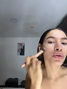 JuliaaVega online show from 27, 7, 2026
