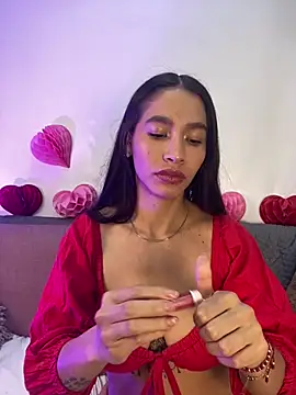 JuliaaVega online show from 11, 2, 2026