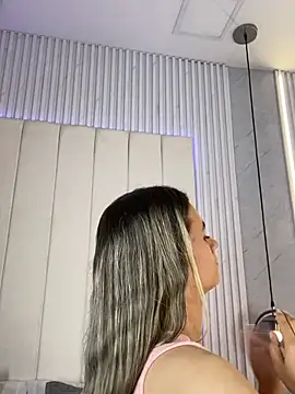 JuliaColemann online show from 19, 3, 2026