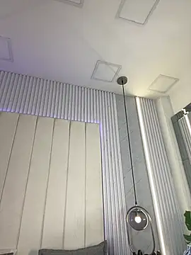 JuliaColemann online show from 26, 3, 2026