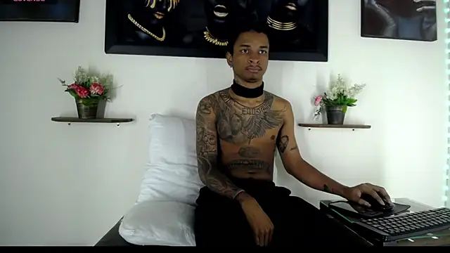 Tatoo Noah online show from 25, 2, 2026