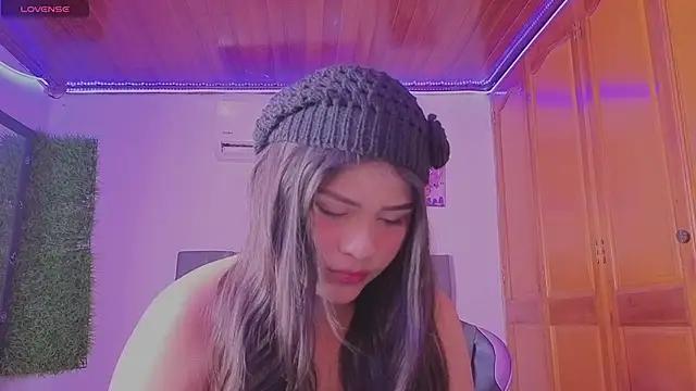 Snapshot of BadKittyy chatting on 17, 6, 2026 BadKittyy online show from 17, 6, 2026