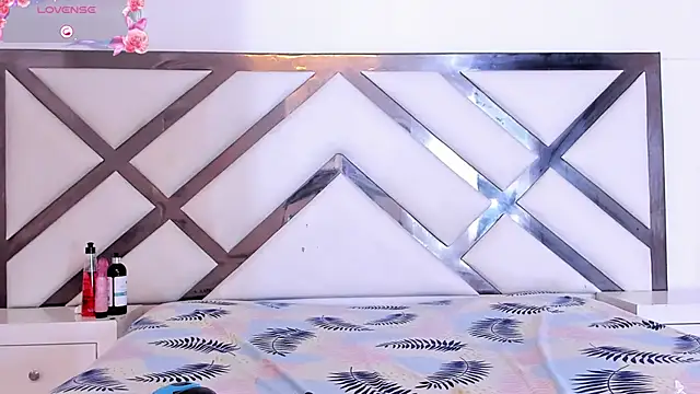 tifanibrown online show from 24, 2, 2026