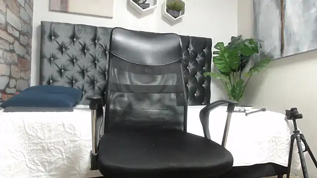 Tobias Vega online show from 24, 4, 2026