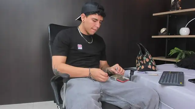 Tobias Vega online show from 24, 2, 2026