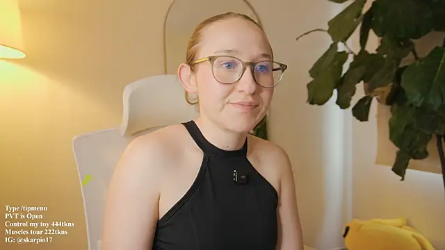 Snapshot of Scarlett_NoirMuse chatting on 17, 5, 2026 Scarlett NoirMuse online show from 17, 5, 2026