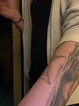 InkedGuy1 online show from 25, 2, 2026