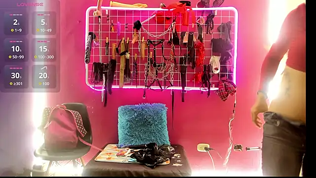 Slave Melany bdsm online show from 26, 2, 2026