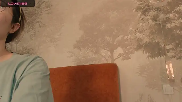 Snapshot of Hiaru_Cutie chatting on 14, 11, 2025 Hiaru Cutie online show from 14, 11, 2025