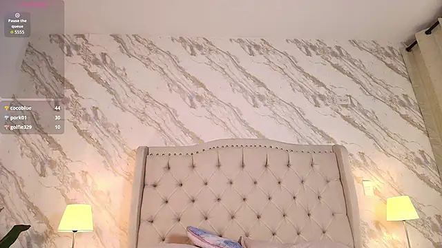 isabella rossee  online show from 21, 4, 2026