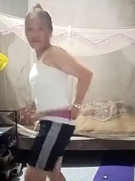 cutebobi online show from 20, 4, 2026