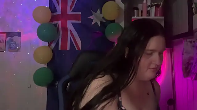xopeachybaby online show from 12, 7, 2026