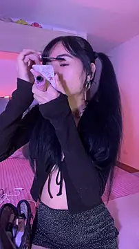  Lucycherry online show from 6, 2, 2026