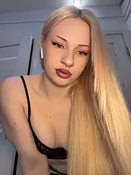 DayaFoxy online show from 19, 4, 2026