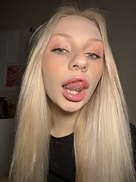 DayaFoxy online show from 10, 4, 2026