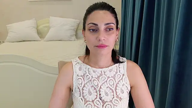 LovelyBeatrice online show from 20, 6, 2026