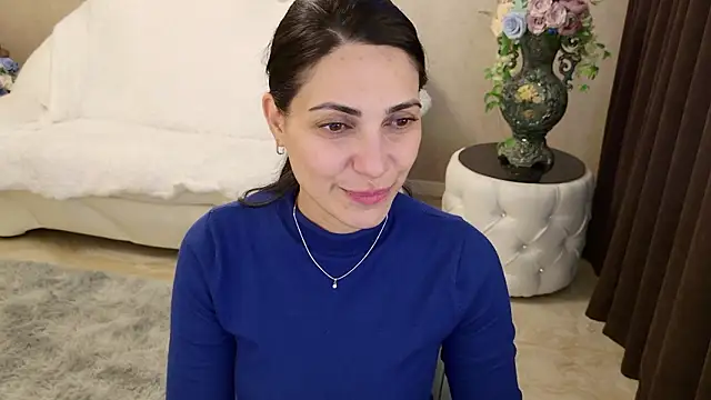 LovelyBeatrice online show from 10, 2, 2026