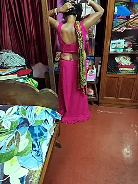 Snapshot of Little-Roshni chatting on 18, 4, 2026 Little-Roshni online show from 18, 4, 2026