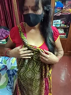 Snapshot of Little-Roshni chatting on 20, 4, 2026 Little-Roshni online show from 20, 4, 2026