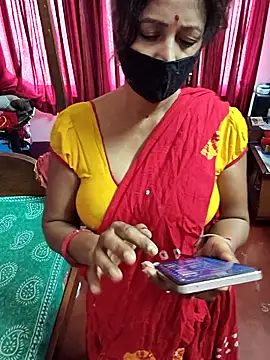 Snapshot of Little-Roshni chatting on 10, 6, 2026 Little-Roshni online show from 10, 6, 2026