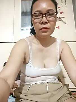 Snapshot of Nuna_689 chatting on 4, 6, 2026 Nuna 689 online show from 4, 6, 2026