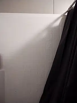 BusyB1983 online show from 7, 4, 2026