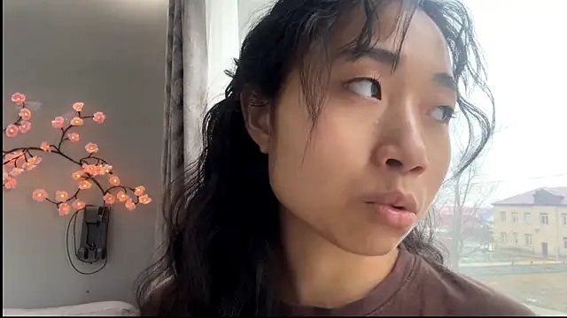 SweetMiaXO online show from 21, 4, 2026