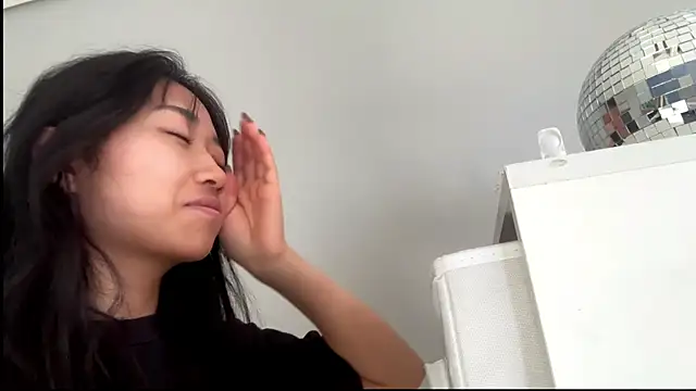 SweetMiaXO online show from 21, 4, 2026