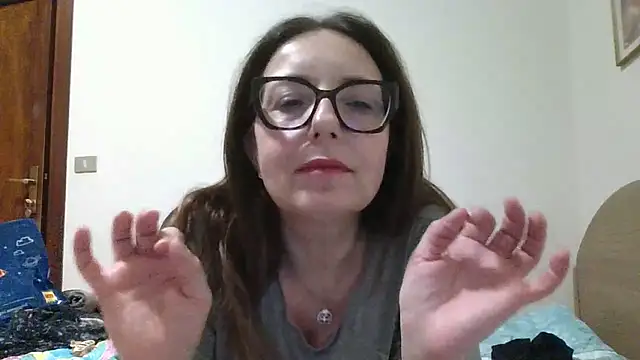 Miasexmilf online show from 24, 4, 2026