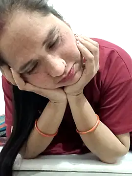 Cute-karisma1234 online show from 27, 2, 2026